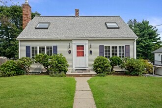 Building Photo - 28 Hillside Ave