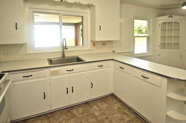 Building Photo - 3428 Landon St