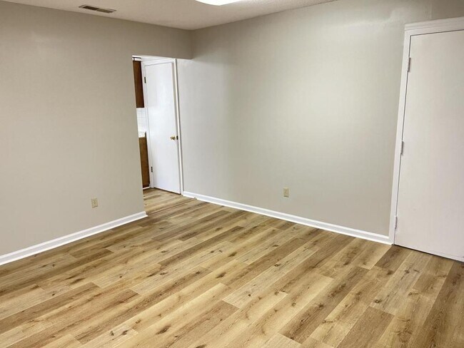 Foto del edificio - 6741 Ringgold Rd