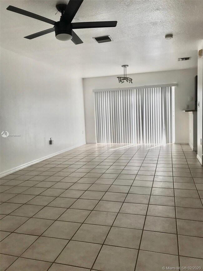 Building Photo - 2200 NW 170th Ave
