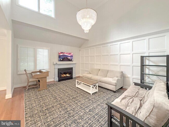 Foto del edificio - 42 Greythorne Woods Cir