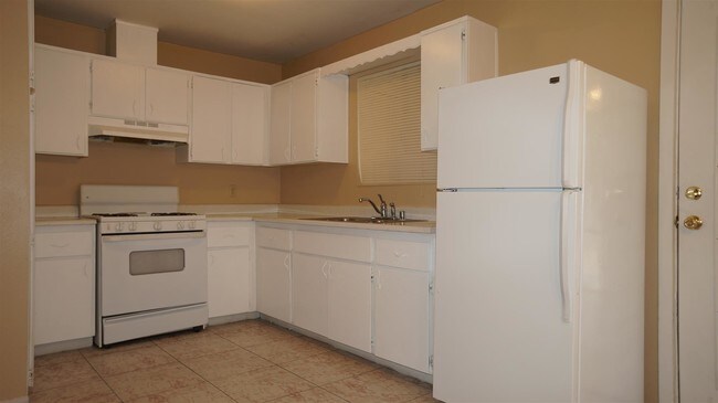 Building Photo - 4425 Galaxy Ave