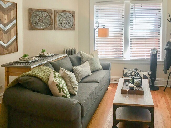 Foto del edificio - 4717 N Leavitt St