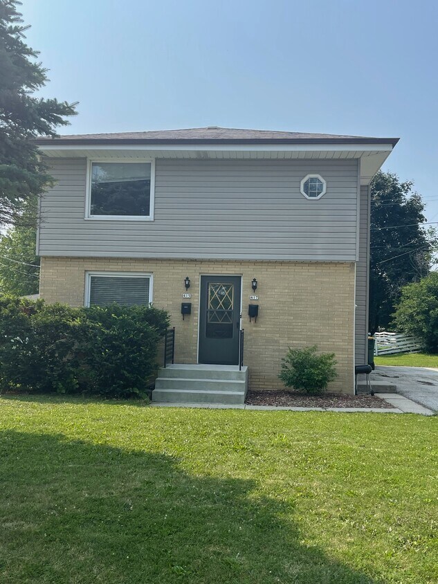 417 Beech St Unit 417, Grafton, WI 53024 Apartments in Grafton, WI