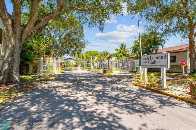 Foto del edificio - 3200 NW 5th Terrace