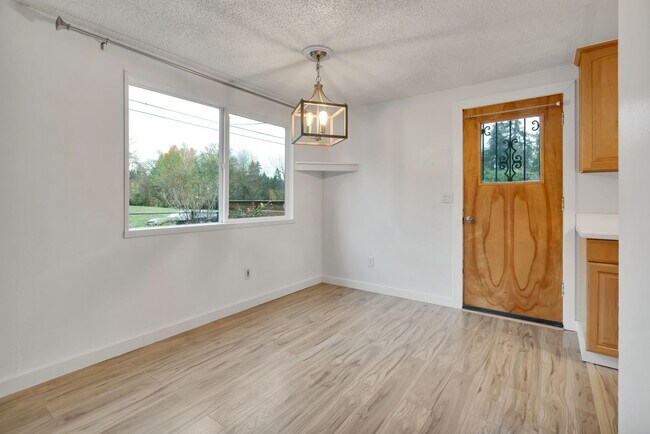 Foto del edificio - Arbor Lake Duplex unit for lease in private setting