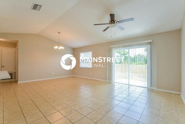 Building Photo - 3 Bedroom Pet-Friendly Home in Deltona, FL with Main Street Renewal