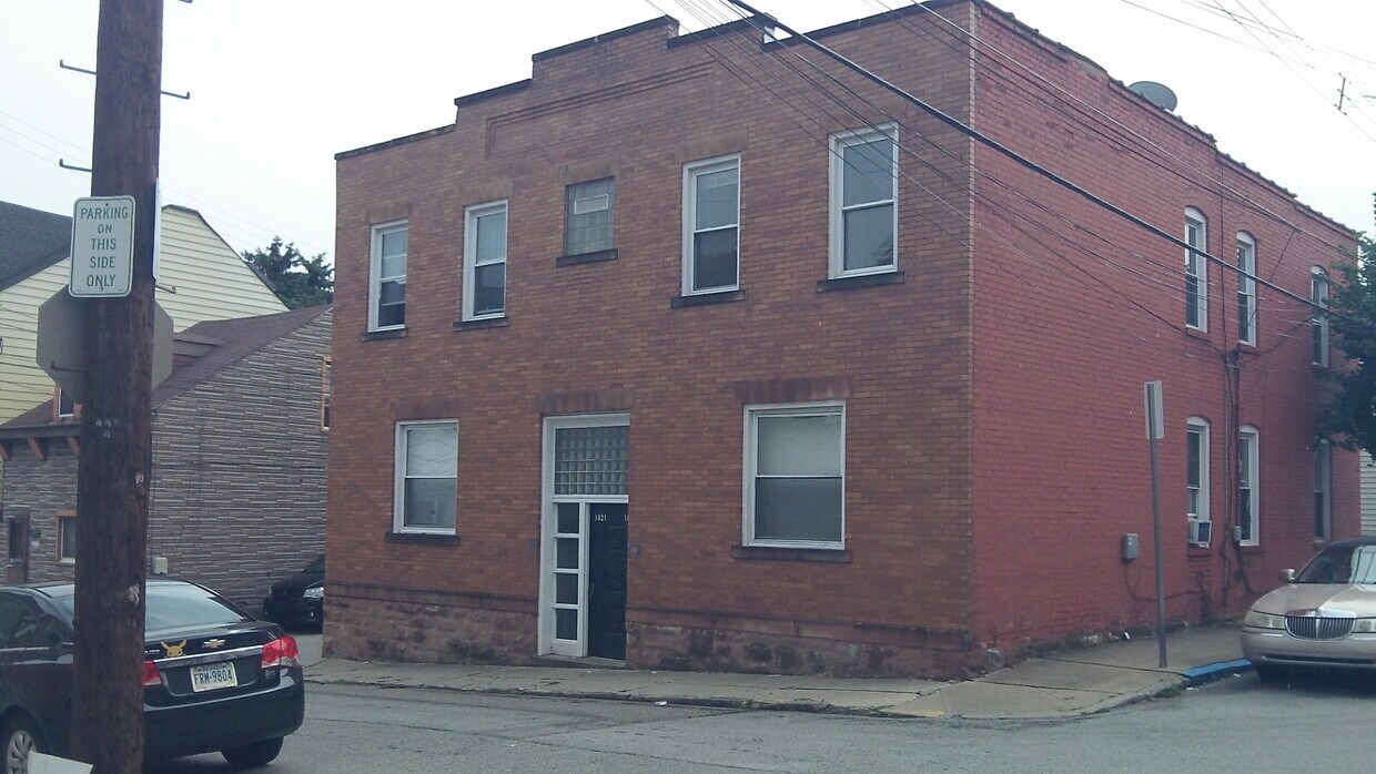 Primary Photo - 1823 Niggel St