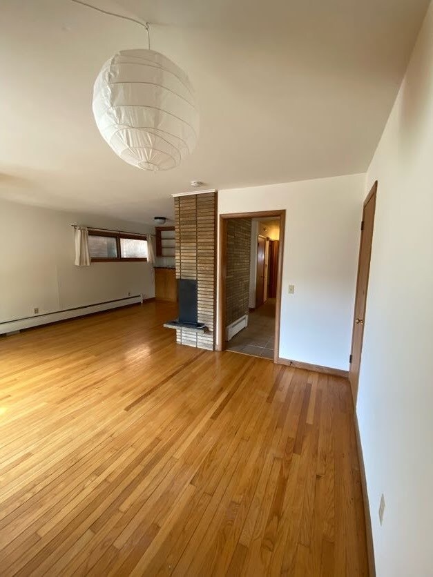 Foto del edificio - 1030 E Johnson St