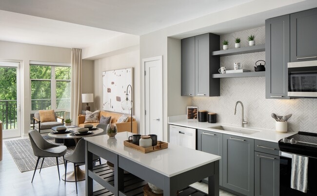 Building Photo - Aspire Huntington Station