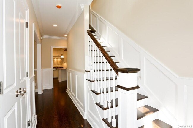 Foto del edificio - 80 Elmwood Ave