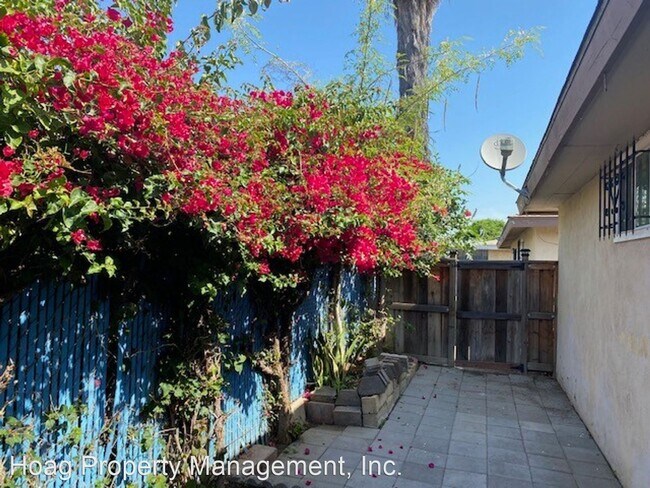 Foto del edificio - 13841 Arthur Ave