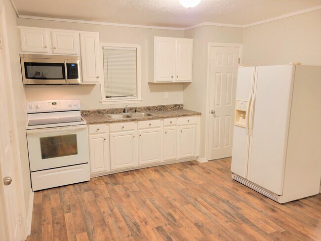 Photo - 3305 Armstrong Ct House