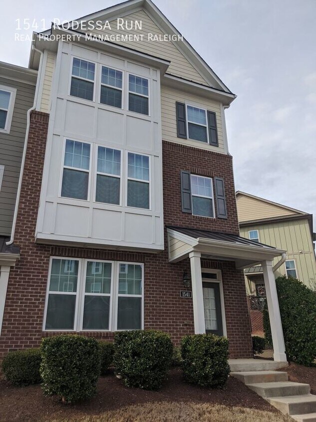 Foto principal - 1541 Rodessa Run