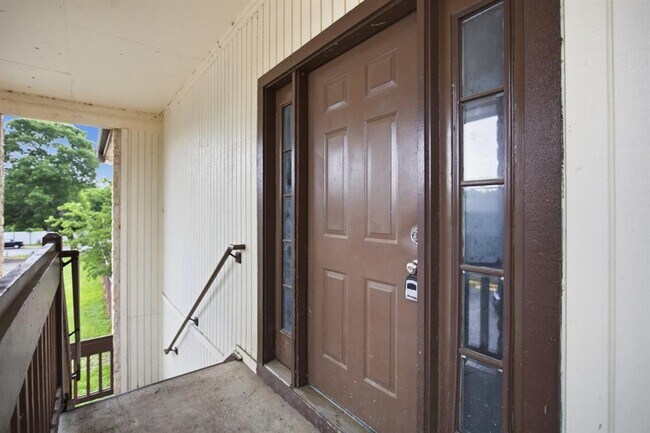 Foto del edificio - 611 Carpenter Ave