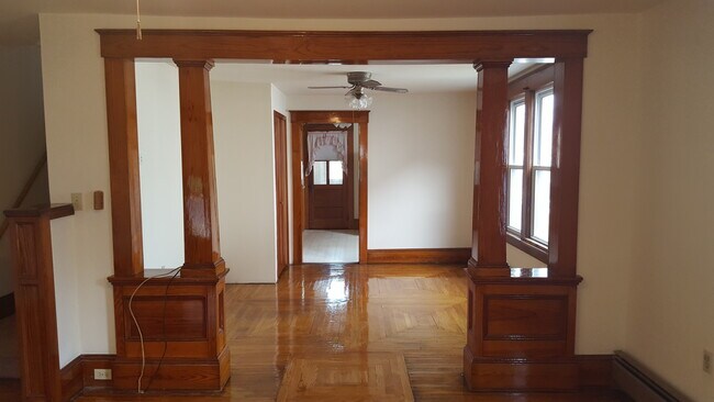 Living Room/Dining Room - 59 Park Ave
