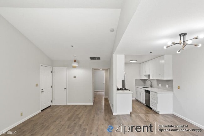 Foto del edificio - 1 br, 1 bath Condo - 1016 San Gabriel Cir,...