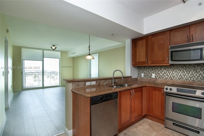 Building Photo - 1745 E Hallandale Beach Blvd