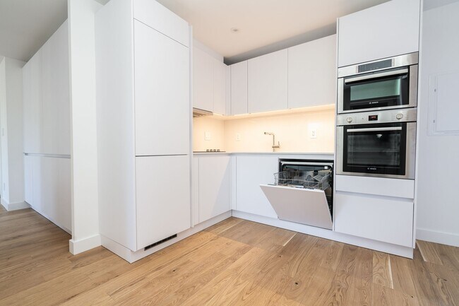 Photo du bâtiment - 110 Oriole Pky