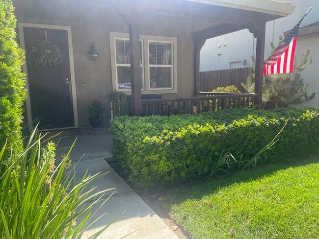 Building Photo - 226 Sorrel Ct