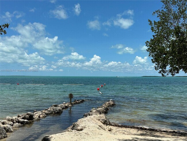 Building Photo - 96000 Overseas Hwy