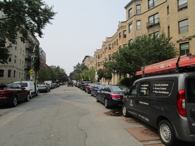 Foto del edificio - 24 Peterborough St
