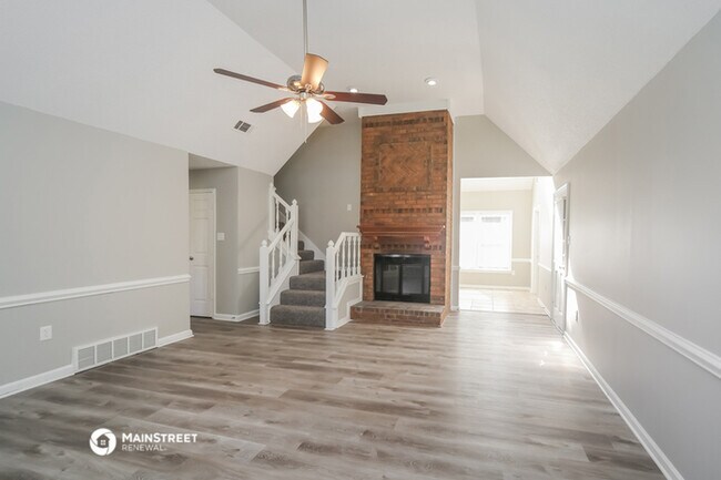Building Photo - 4305 Satin Oak Cove