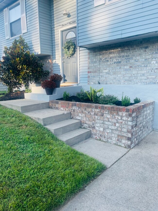 Building Photo - 11019 Neptune Pl