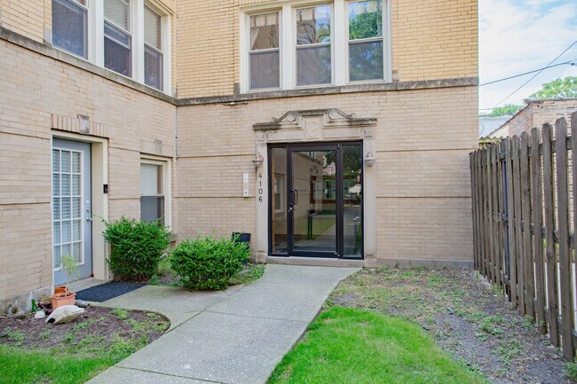 Foto del edificio - 4106 N Mozart St
