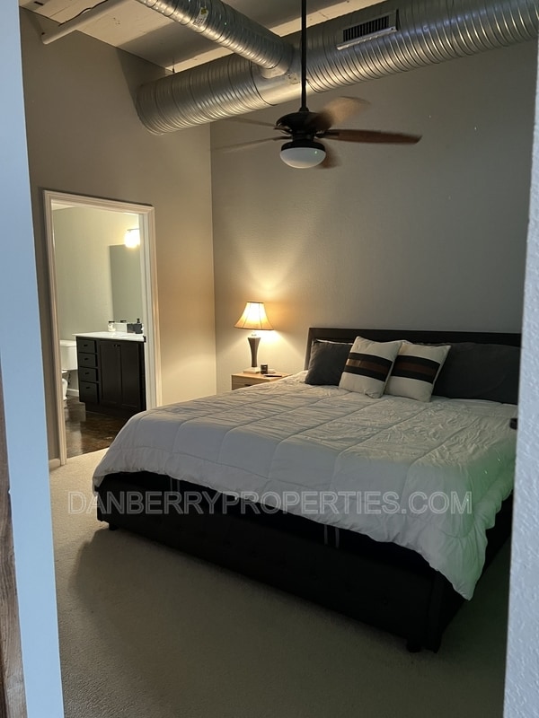 Foto del edificio - 745 Washington St