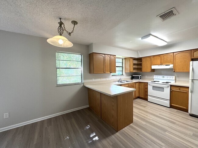 Foto del edificio - 3450 Harrow Ln