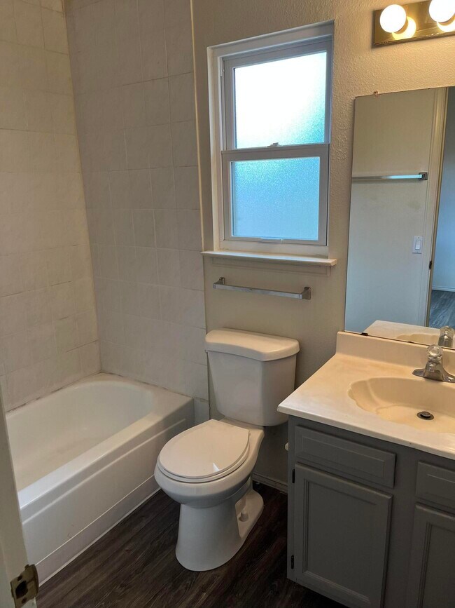 Foto del edificio - 6532 Lamy St NW