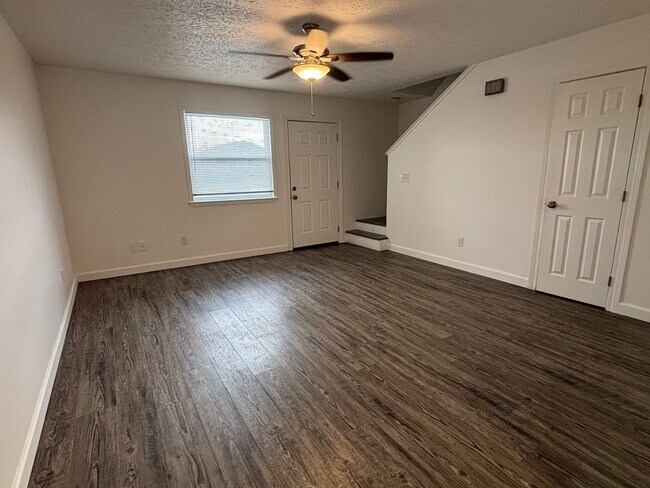 Foto del edificio - 1629 N James Ave
