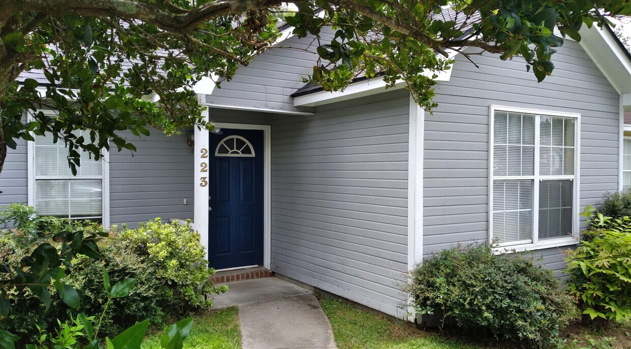 223 Blue Pool Dr, Valdosta, GA 31602 House Rental in Valdosta, GA