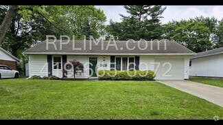 Building Photo - 1738 Bermuda Dr