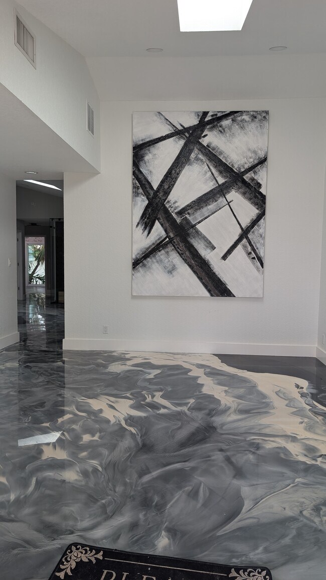 Foto del edificio - 382 NW 35th Ln