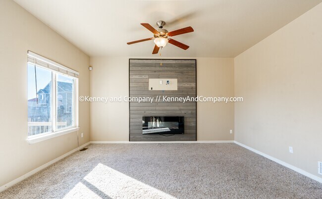 Foto del edificio - 10019 Intrepid Way