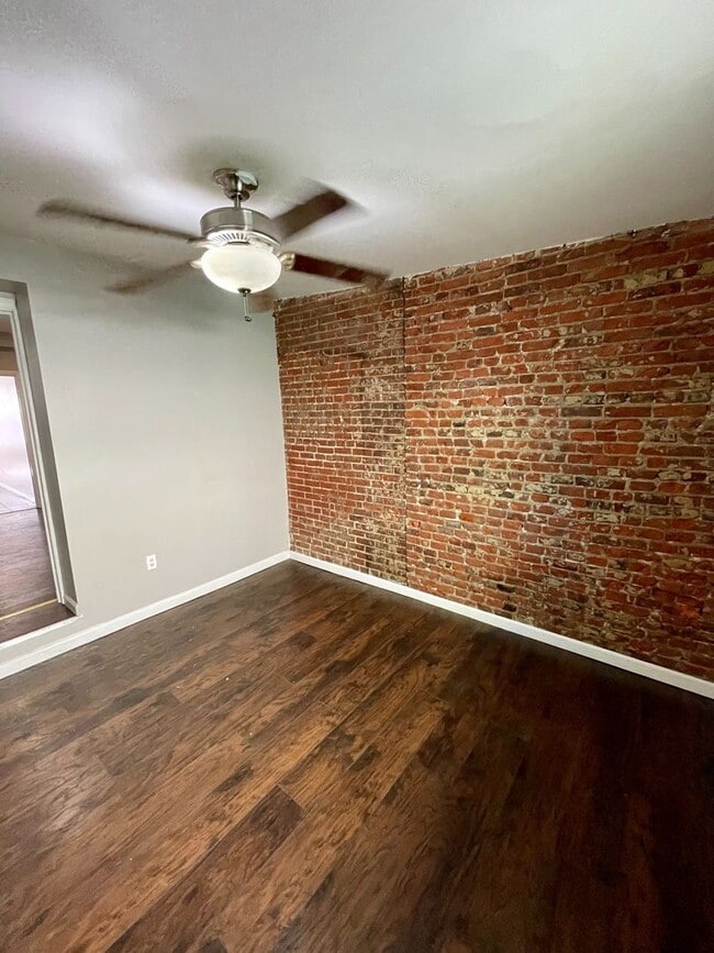 Foto del edificio - 2131 E Tioga St