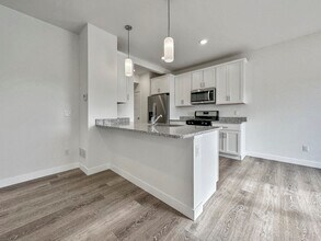 Building Photo - Birchwood Grove