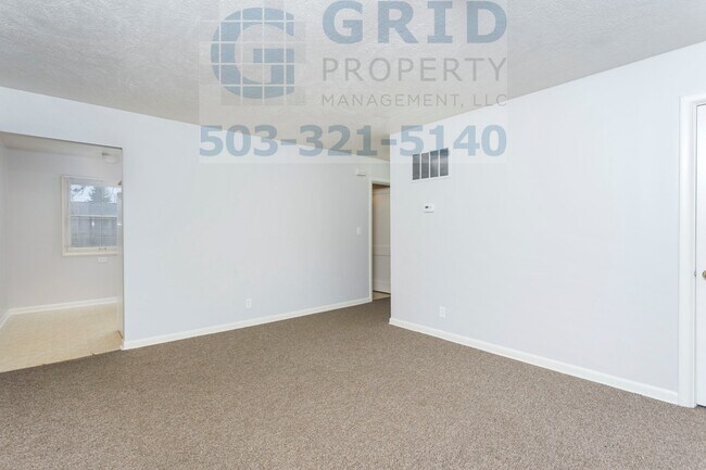 Building Photo - Charming 2 Bedroom Home Available in North...
