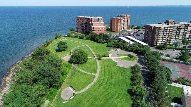 Foto del edificio - 3 Seal Harbor Rd