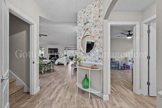 Building Photo - 508 Azalea Dr