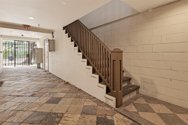 Foto del edificio - 1342 Rutland St