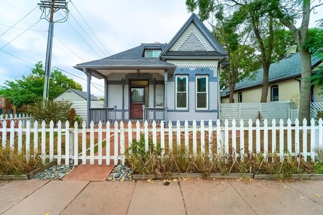 Building Photo - 1076 Mariposa St