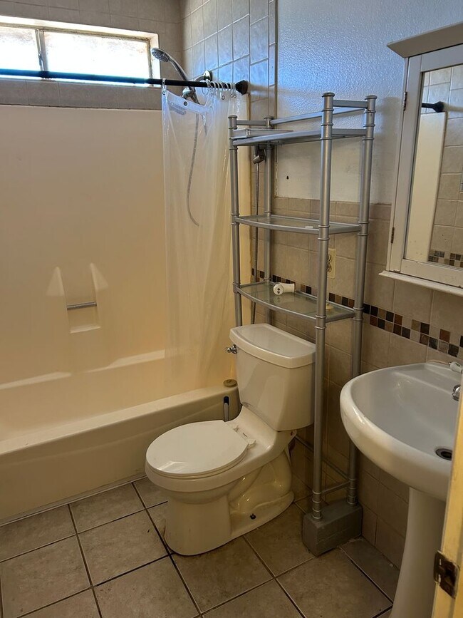 Foto del edificio - 2 Bedroom Holbrook Rental