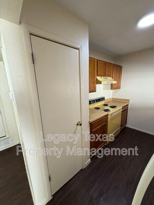 Foto del edificio - 1713 Short St