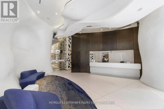 Building Photo - 1 Bloor St E