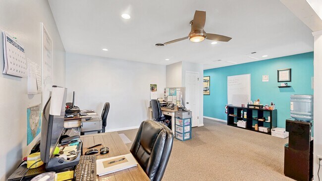 Foto del edificio - 383 W North St