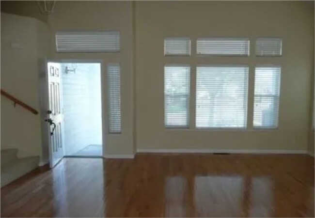 Foto del edificio - 3 Bedroom Home in NW Santa Rosa