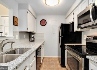 Foto del edificio - 13008 Shadyside Ln